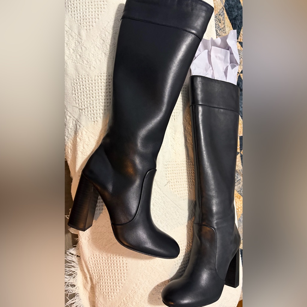 French Connection  Brand New  Black Leather Boot